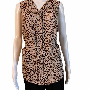 NWT 41 Hawthorne Bryse Leopard Pleat Detail Blouse